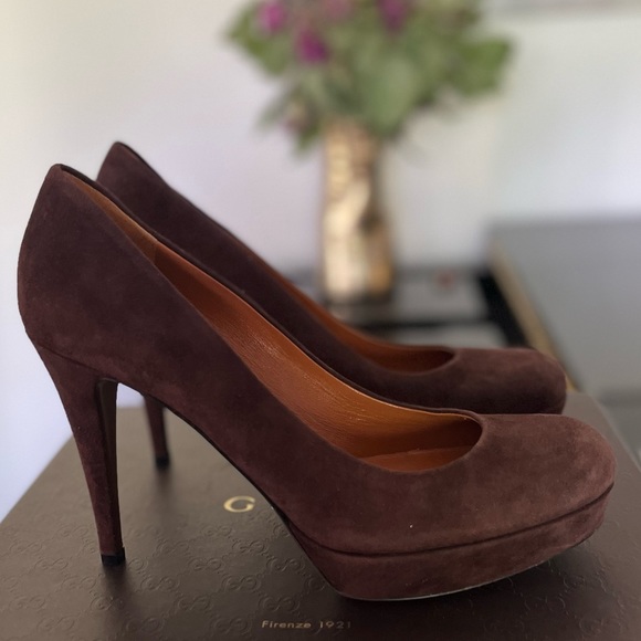 NWOT Gucci brown suede heels - Picture 3 of 5